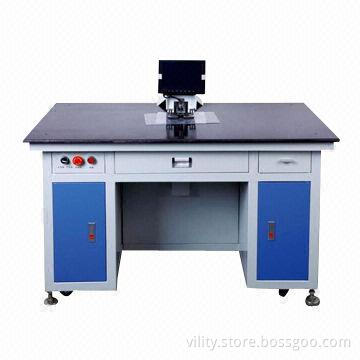 IMD/IML Guide Hole Punching Machine